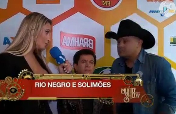 Andressa Urach também entrevistou a dupla sertaneja Rio Negro & Solimões