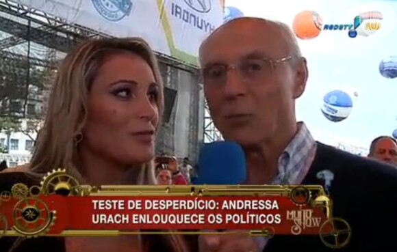 Andressa Urach estreou como repórter, entrevistando políticos para o programa 'Muito Show' (05 de maio de 2014)