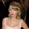 Taylor Swift prestigia o Met Gala 2014