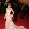 Taylor Swift veste Oscar de La Renta no Met Gala 2014