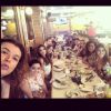 Em seu Instagram, o promoter David Brazil publicou uma foto da mesa cheia de famosos