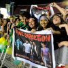 Fãs do One Direction enfrentam a garoa paulistana para assistir show do grupo britânico no Morumbi