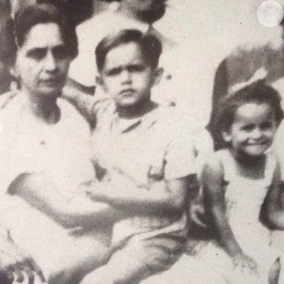 Caetano Veloso relembrou com saudade da mãe, Dona Canô. Na foto também aparece Maria BethÂnia