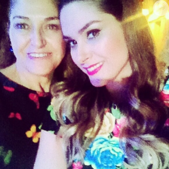 Fernanda Machado homenageou a mãe que mora no Paraná. 'Feliz dia das mães, mãezinha! Você é a minha parceira, minha melhor amiga' 