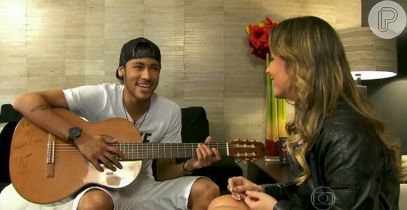 Neymar e Claudia Leitte ensaiam música e se preparam para a abertura
