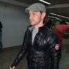 James McAvoy chega ao Brasil e não se incomoda com paparazzo