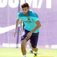 Neymar retoma os treinos no Barcelona após se recuperar de lesão no pé esquerdo