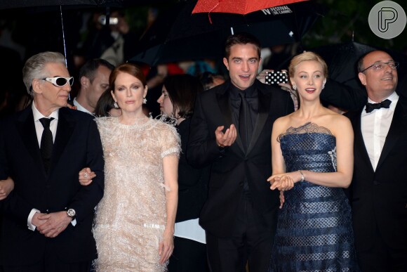 David Cronenberg, Julianne Moore, Robert Pattinson e Sarah Gadon enfrentaram chuva na première do filme 'Maps to the Stars' no Festival de Cannes 2014