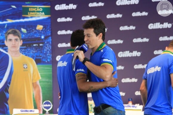 Rodrigo Faro e Daniel Alves se encontram em evento em São Paulo