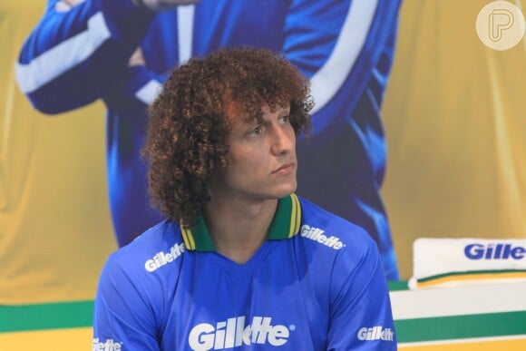David Luiz vai a lançamento em São Paulo