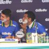 Jogadores da seleção brasileira se encontram em lançamento em São Paulo