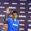 Daniel Alves, da seleção brasileira de futebol, vai a lançamento da Gillette