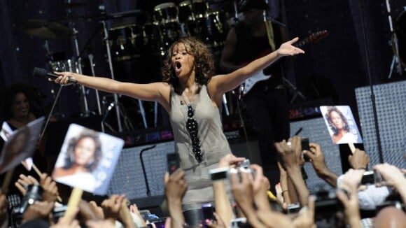 Família de Whitney Houston é contra telebiografia: 'Merecedora de algo maior'