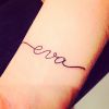 Angélica faz tatuagem em homenagem à filha caçula, Eva, no dia 16 de maio de 2014 