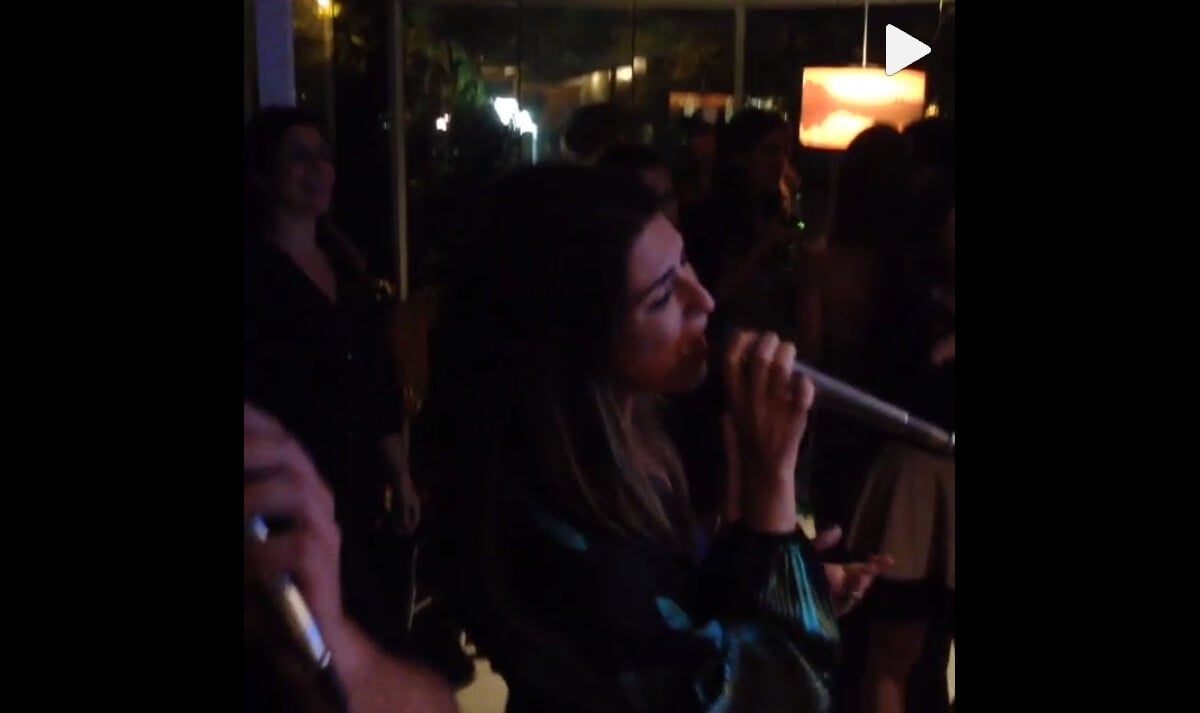 Foto Fernanda Paes Leme Canta Em Karaok De Sua Festa Surpresa Purepeople