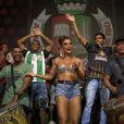Juliana Paes, rainha da Grande Rio, ganhou elogio de Ivete Sangalo: 'Gata'