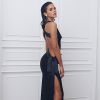 Bruna Marquezine usou vestido do estilista francês Alexandre Vauthier com recortes nas costas e cintura, uma superfenda, e sandálias YSL para a festa de aniversário de Neymar, em Paris, na noite de domingo, 4 de fevereiro de 2018
