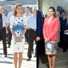 Com looks coloridos, Kate Middleton por vezes aparece com modelos com estampas, enquanto Leticia Ortiz quebra o visual minimalista, e por muitas vezes monocromático, com estampas e cores vibrantes