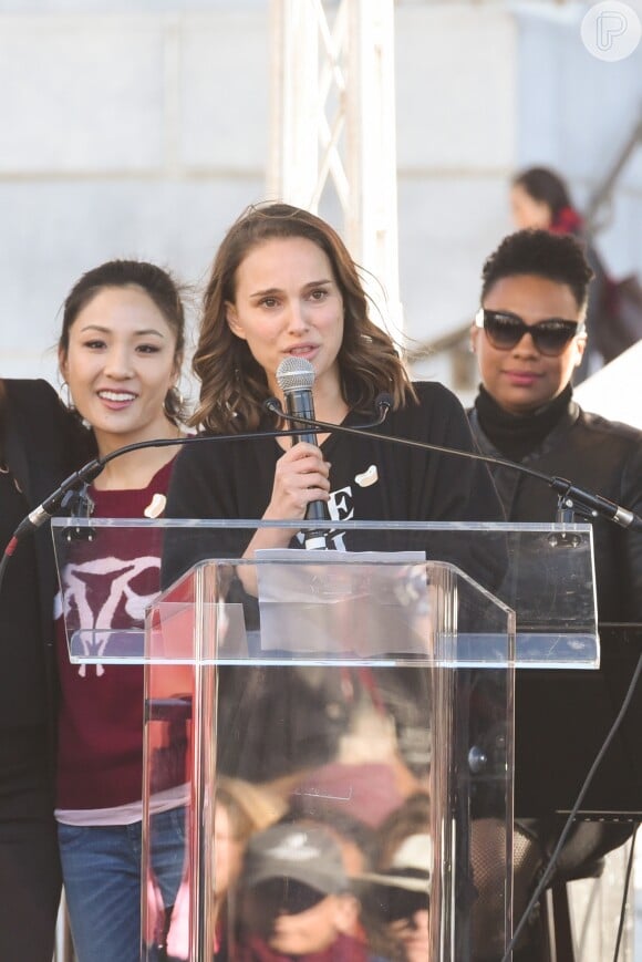 Durante a marcha pelas mulheres nos EUA, Natalie Portman disse que foi alvo de 'terrorismo sexual' aos 13 anos