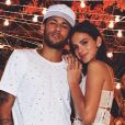 Bruna Marquezine e Neymar voltaram a usar aliança de compromisso após reatar namoro
