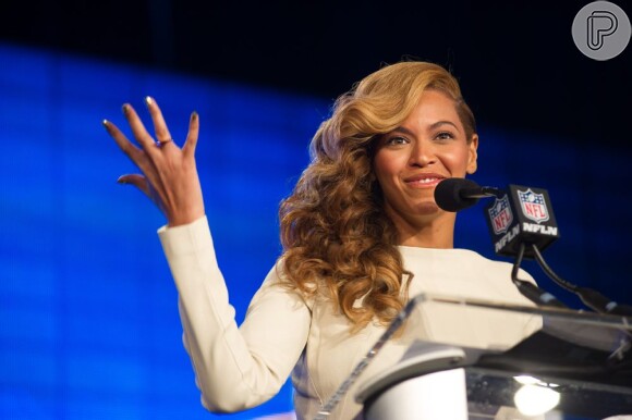 Beyoncé confirma o uso de faixa playback na posse de Obama e explica as suas razões