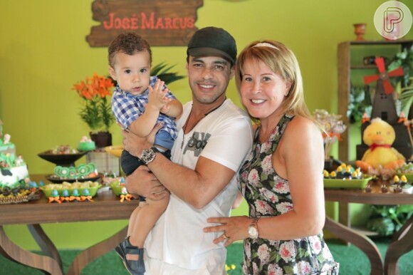 Muito família, Zilu é apaixonada pelo neto, José Marcus, primogênito de Wanessa