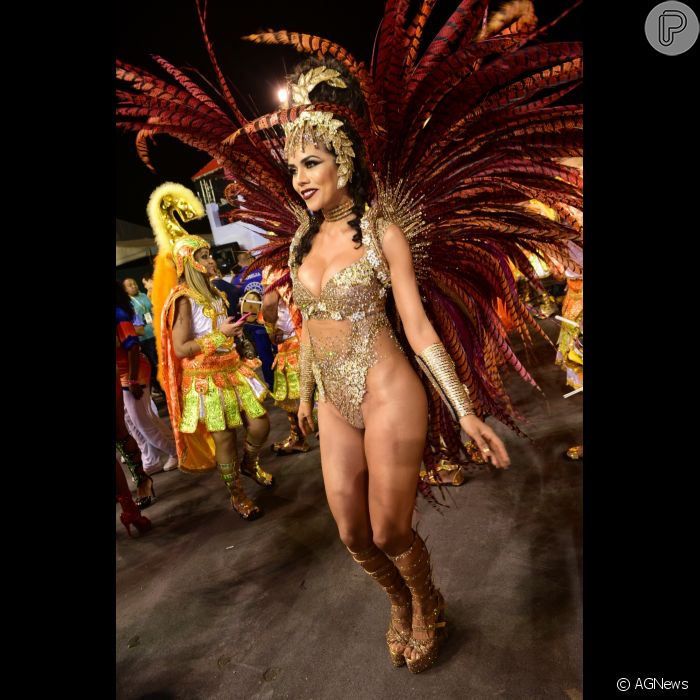 Daniela Albuquerque, rainha da Tucuruvi, destacou a superação da escola de samba, que teve 90% dos adereços queimados
