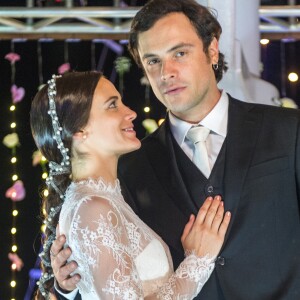 Bianca Bin e Sergio Guizé vivem Clara e Gael em 'O Outro lado do Paraíso'