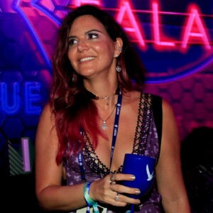 Carol Sampaio, promoter e dona do Baile da Favorita, também é sócia do 'Nosso Camarote'