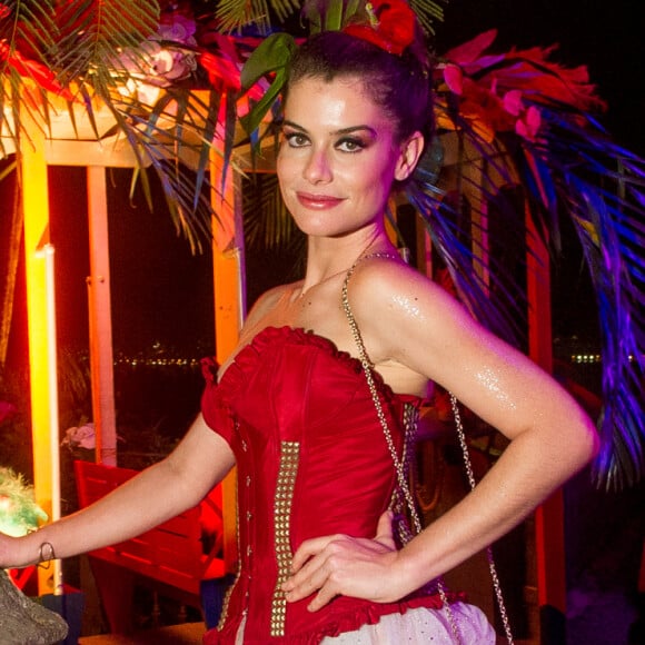 Alinne Moraes no Baile da Arara, realizado em Santa Teresa, no Rio de Janeiro, na noite desta terça-feira, 13 de fevereiro de 2018