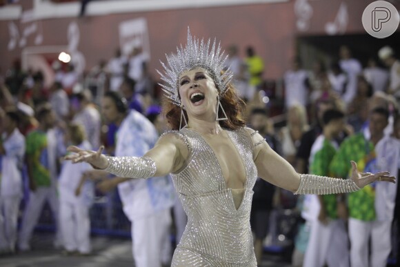 Claudia Raia e mais famosos comemoram título de campeã do Carnaval do Rio conquistado pela Beija-Flor nesta quarta-feira, dia 14 de fevereiro de 2018