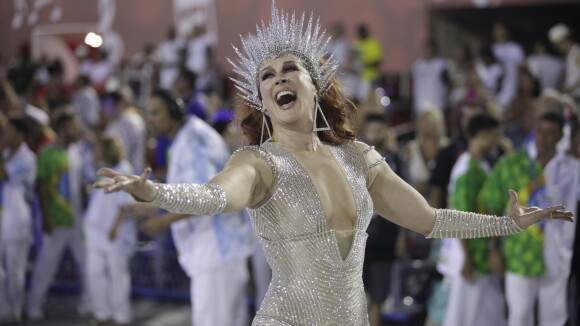 Beija-Flor é campeã do Carnaval no Rio e famosos festejam: 'Que orgulho!'