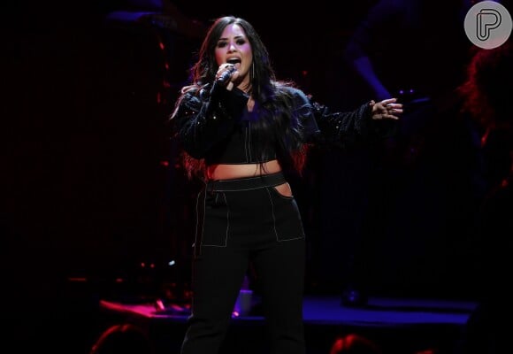 Demi Lovato contou que parou de fazer dieta: 'Ganhei um pouco de peso'