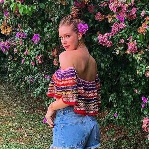 Marina Ruy Barbosa fugiu do carnaval e passou os dias de folia no interior