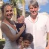 Eliana voltou de recente viagem dos EUA com o noivo, Adriano Ricco, e os filhos, Arthur e Manuela
