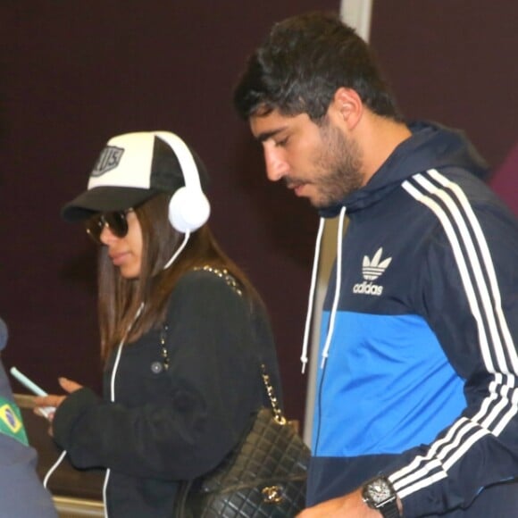 Marido de Anitta, Thiago Magalhães elogiou look da cantora em passeio