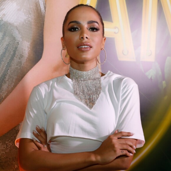 'O meu ritmo por si só já é uma coisa superdifícil', diz Anitta sobre conciliar trabalho e casamento