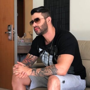 Gusttavo Lima concilia treinos na academia com agenda de shows