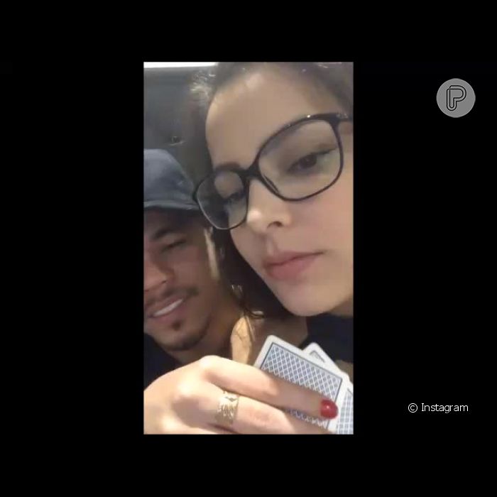 Emilly Araújo e Jô Amâncio se divertem em jogatina promovida por Neymar, em Paris, na noite deste domingo, 18 de fevereiro de 2018