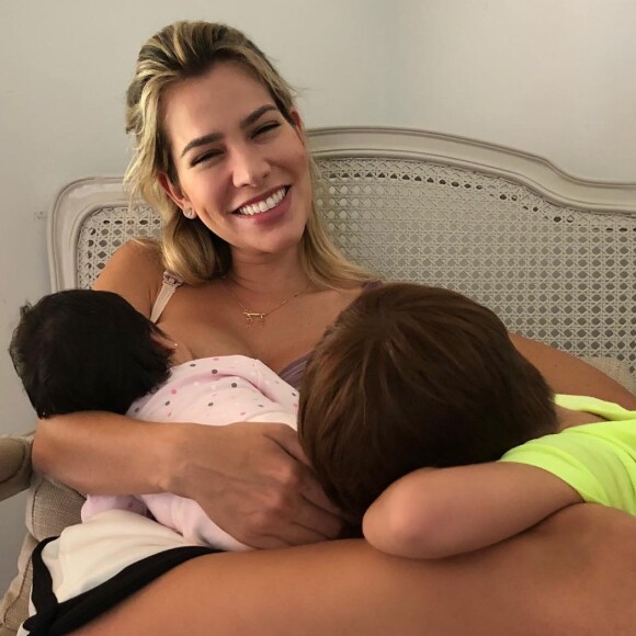 Adriana Sant'Anna é mãe de Linda, de 1 mês, e Rodrigo, de 2 anos