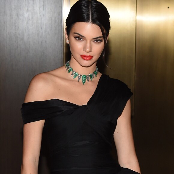 'Eu tento me manter sã, mas muitas vezes foge do controle', admtiu Kendall Jenner