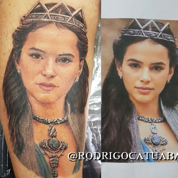 Tatuagem de Bruna Marquezine em fã demorou nove horas para ficar pronta