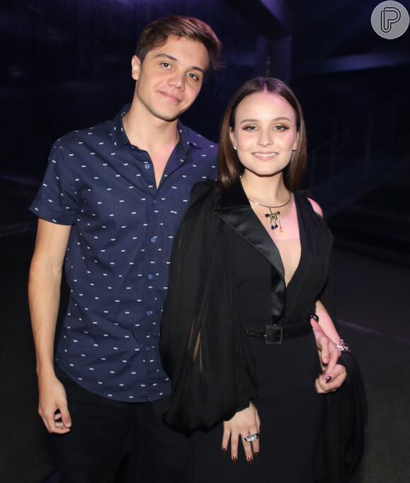 Larissa Manoela e o namorado, Leonardo Cidade, vão atuar juntos no musical 'A Noviça Rebelde'