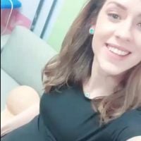 Sophia Abrahão usa barriga falsa e cita namorado após negar gravidez: 'Parabéns'