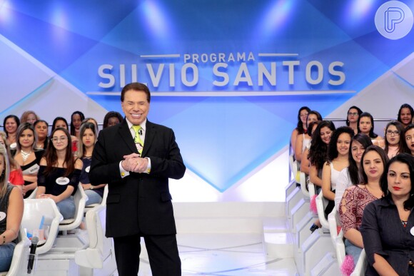 Na foto, Silvio Santos estava acompanhado pela mulher, Iris Abravanel