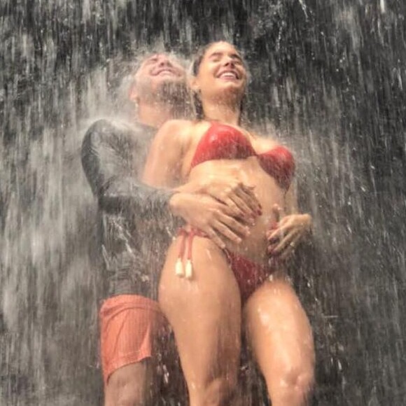 Wesley Safadão comemorou a gravidez da mulher, a empresária Thyane Dantas