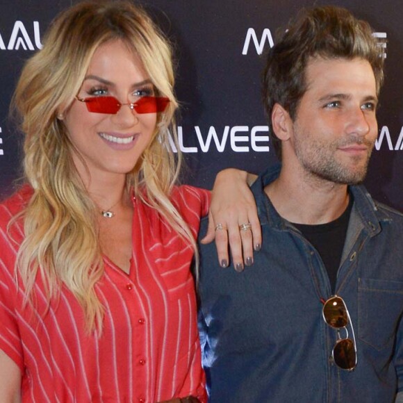 'A Títi pede; está louca para ter irmãos', disse a apresentadora sobre a filha