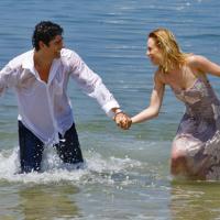 Em 'Guerra dos Sexos', Nando (Giane) e Juliana (Ximenes) ficam juntos numa ilha