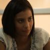 Irene (Luciana Fernandes) questiona Cido (Rafael Zulu) sobre estar de fora do relacionamento de Samuel (Eriberto Leão) e Suzy (Ellen Rocche), na novela 'O Outro Lado do Paraíso'