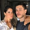 Arthur Aguiar respondeu um fã sobre sexo no casamento com Mayra Cardi no Instagram, nesta quarta-feira, 28 de fevereiro de 2018